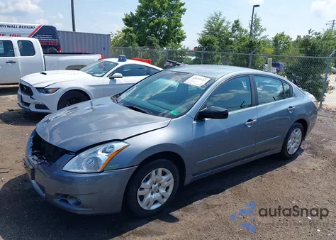 2010 Nissan Altima 2.5 S z USA, uszkodzony, nr VIN 1N4AL2AP8AN416827